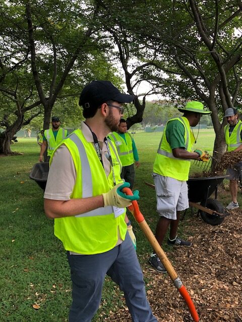 Allentuck team working together at the national mall