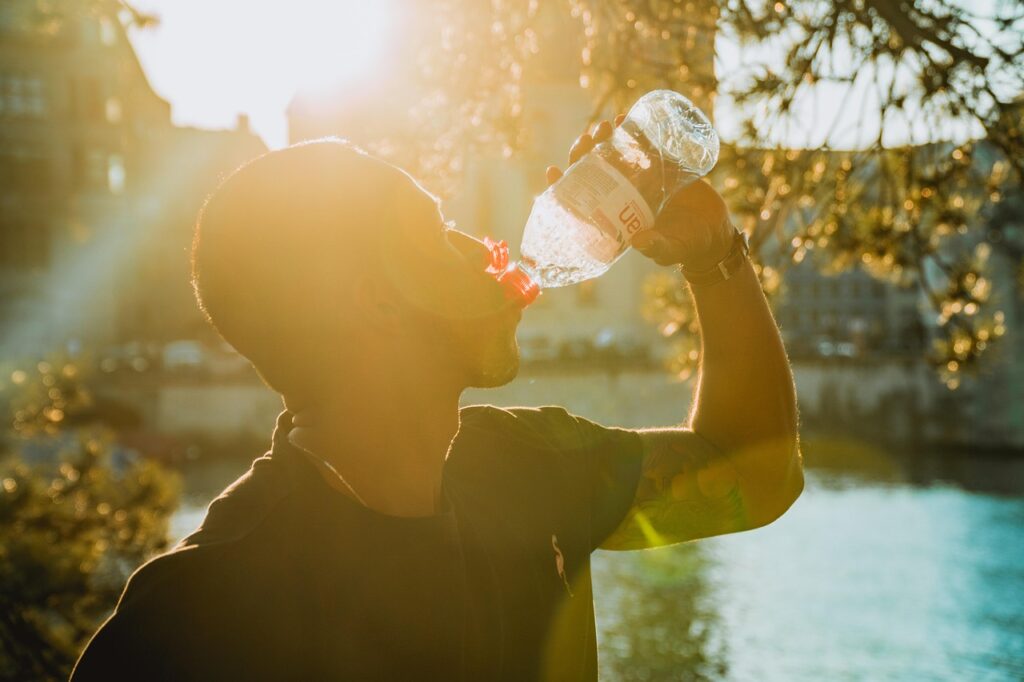 hydration and heat tips for gardeners